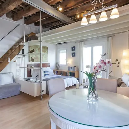 U-nique Monec Apartment Barcelona